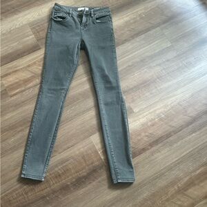 Bullhead Gray Skinny Jeans Modern Fit